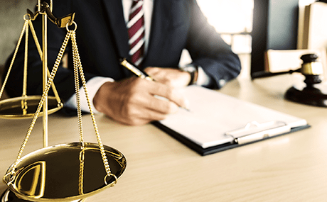 示談交渉や賠償金問題に強い弁護士の手配